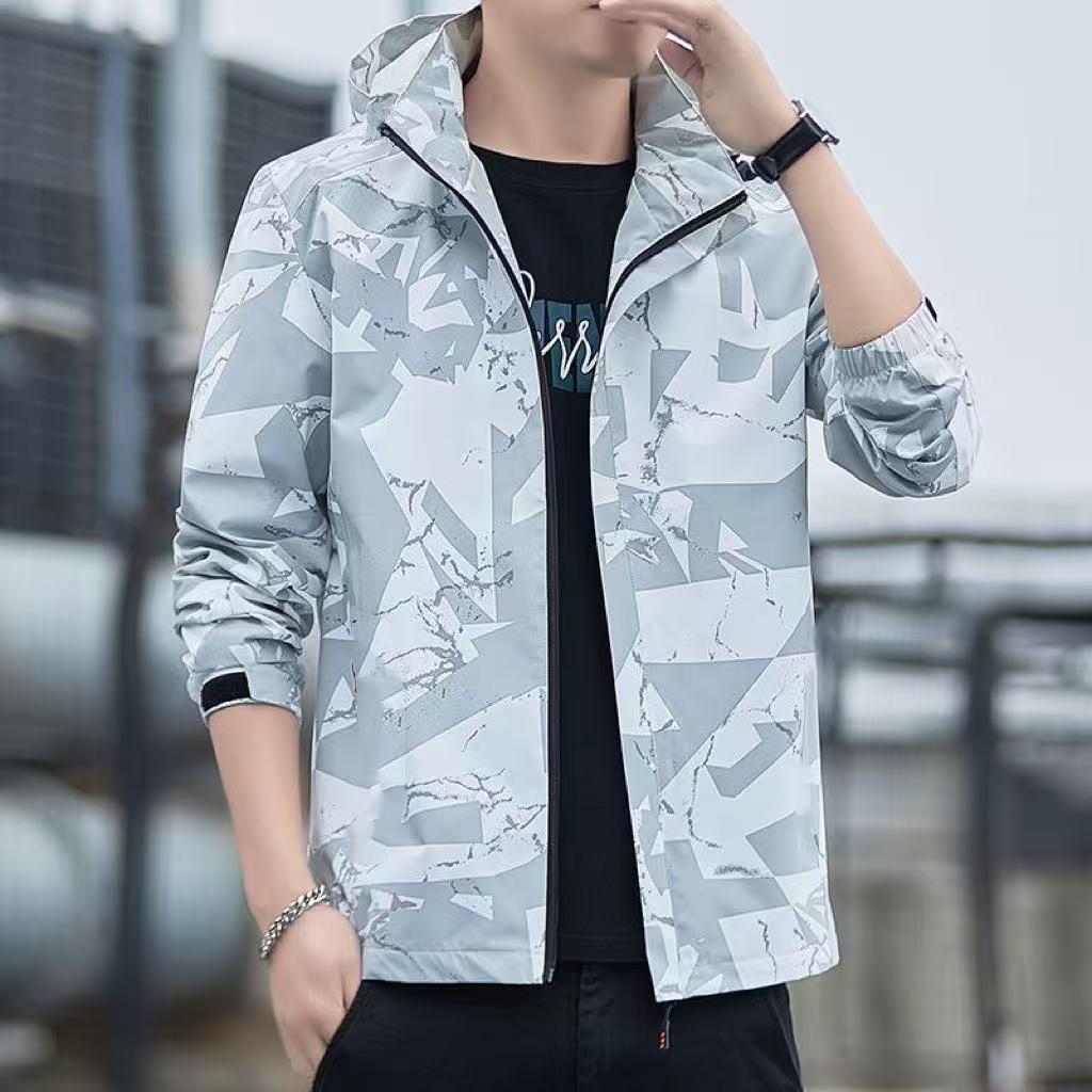 Men's Spring Autumn Jacket Outdoor Sports Lightweight Windproof Water-resistant Camouflage Top Layer Thin Men's Coat
