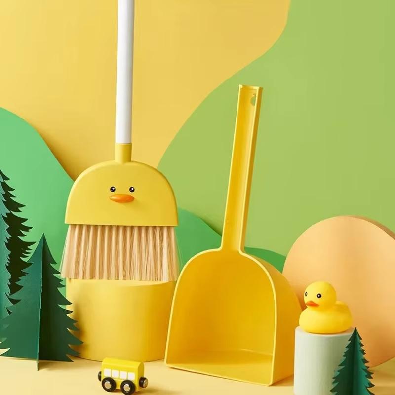 Realistic Children Cleaning Broom Little Housekeeping Helper Kids Play Broom for Household Kitchen Habits Preschool Toys