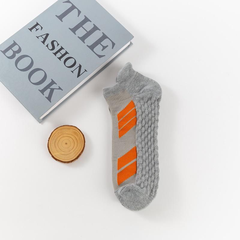 Men's Odor-Resistant White Sports Crew Socks, Thick Terry Bottom for Marathon & Basketball