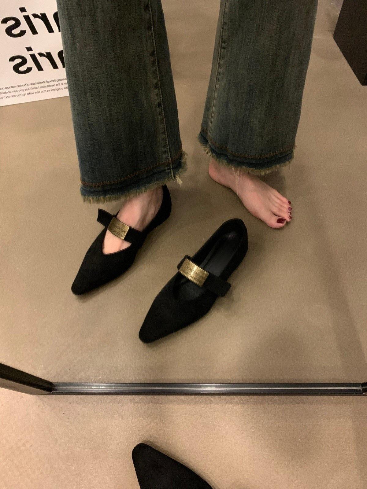 

Французские одинарные туфли плоские туфли 2024 весна и осень увеличение роста маленькие ароматные одинарные туфли туфли на мягкой подошве ретро женские туфли Мэри Джейн 40 чёрный