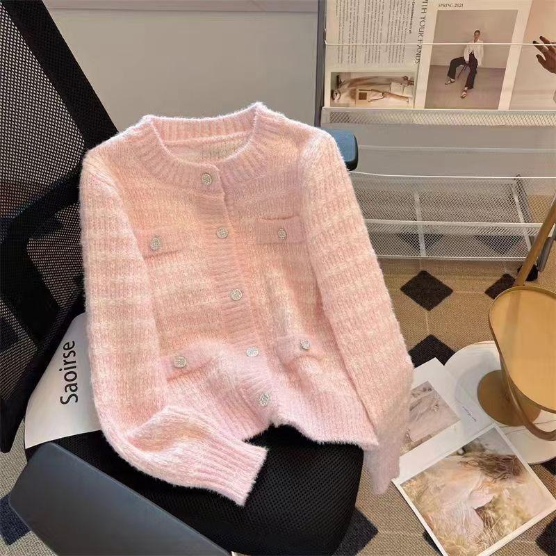 

Autumn and winter new soft waxy casual versatile knitted cardigan femininity age-reducing short sweater design long-sleeved top XXL