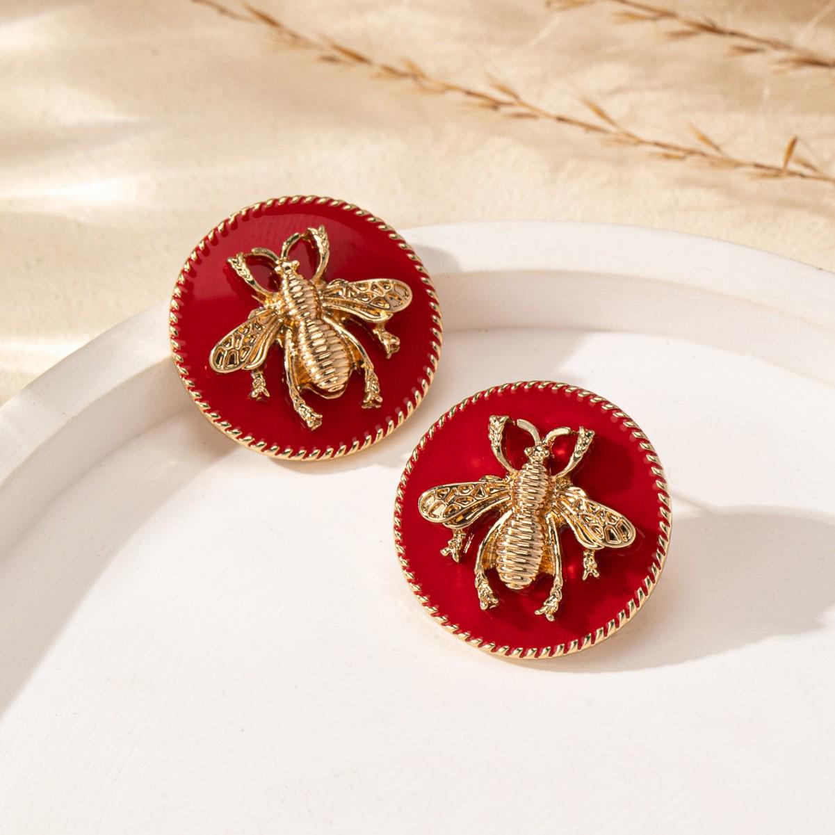Stylish Personalized Bee Stud Earrings for Women красный