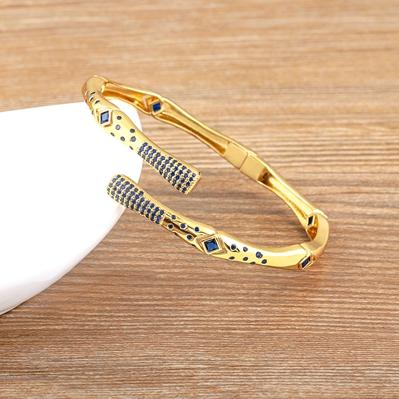 

Nidin Light Luxury Women s Zircon Rhinestone Bangle High Quality Classic Geometric Design Open Adjustable Fashion Accessories 56-58mm темно-синий