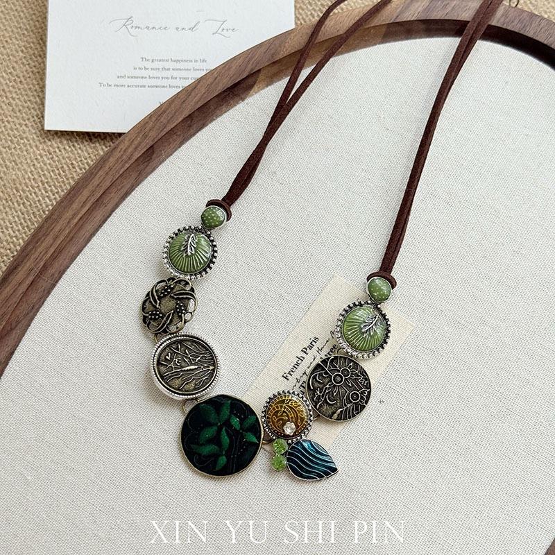 Colar Medieval Vintage Vento Borboleta Verde Gêmea Feminino Boêmio Vintage Corrente Clavicular Novos Acessórios Chineses