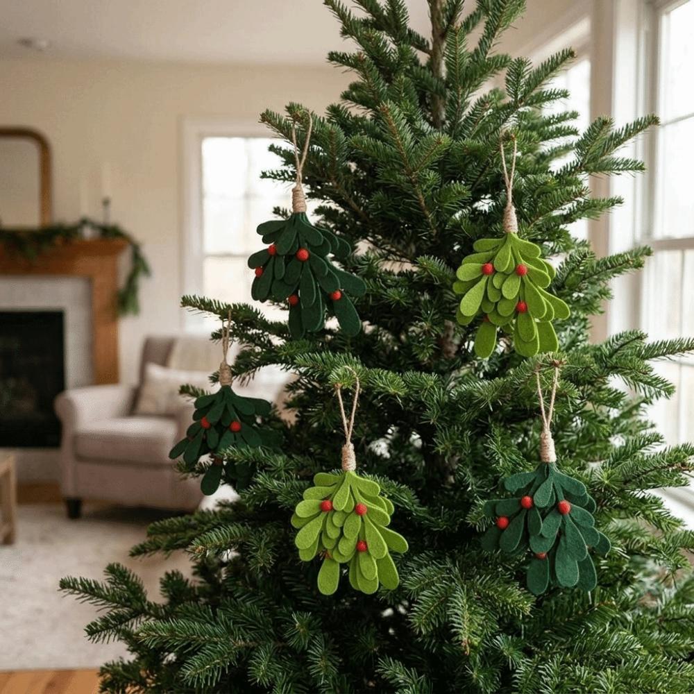 Non-woven Christmas Leaf Branch Pendant Lightweight Green Christmas Leaf Decoration with Red Berry Accent