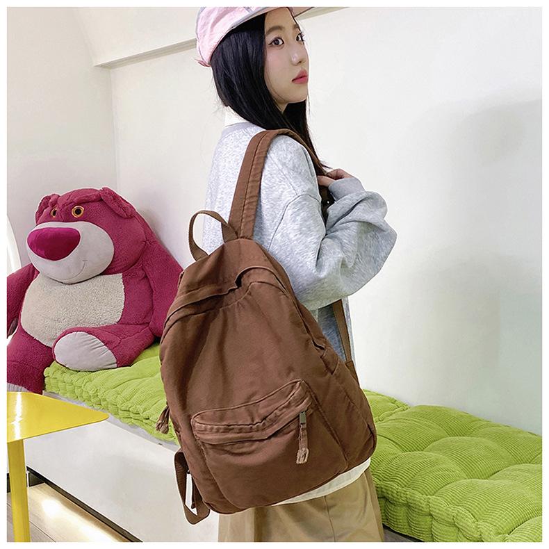 Versatile Fashion Backpack: Stylish, Large-Capacity for Students & Travelers