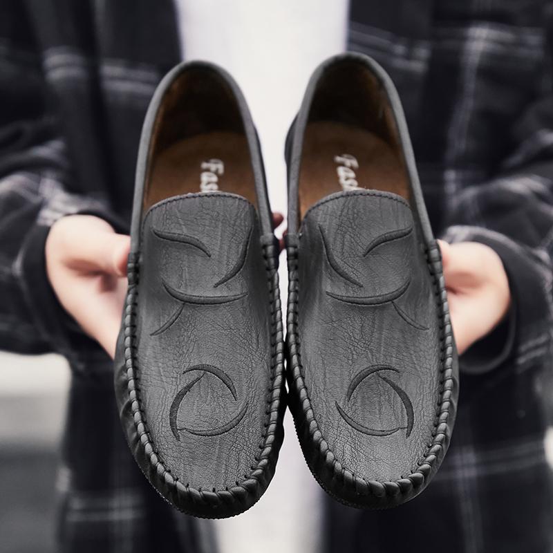 

Модные мокасины Новые мужские удобные туфли для вождения, джентльменские туфли на плоской подошве, деловые туфли, модные и удобные, нескользящие, для офиса и отдыха 44 чёрный