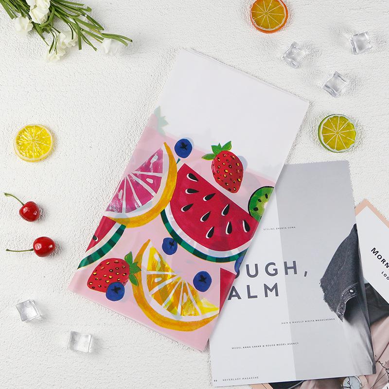 Disposable PEVA Cartoon Balloon Tablecloth - Oil-Proof, Thickened for Birthdays & Kindergarten Parties