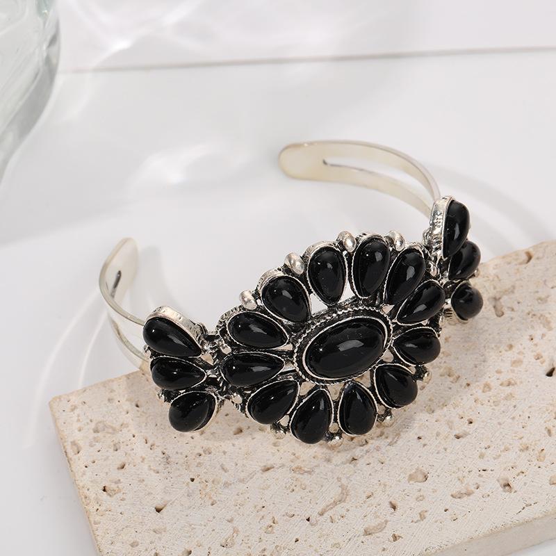 Bohemian Retro Ethnic Style Bracelet Personalized Turquoise Flower Bracelet Women s Model