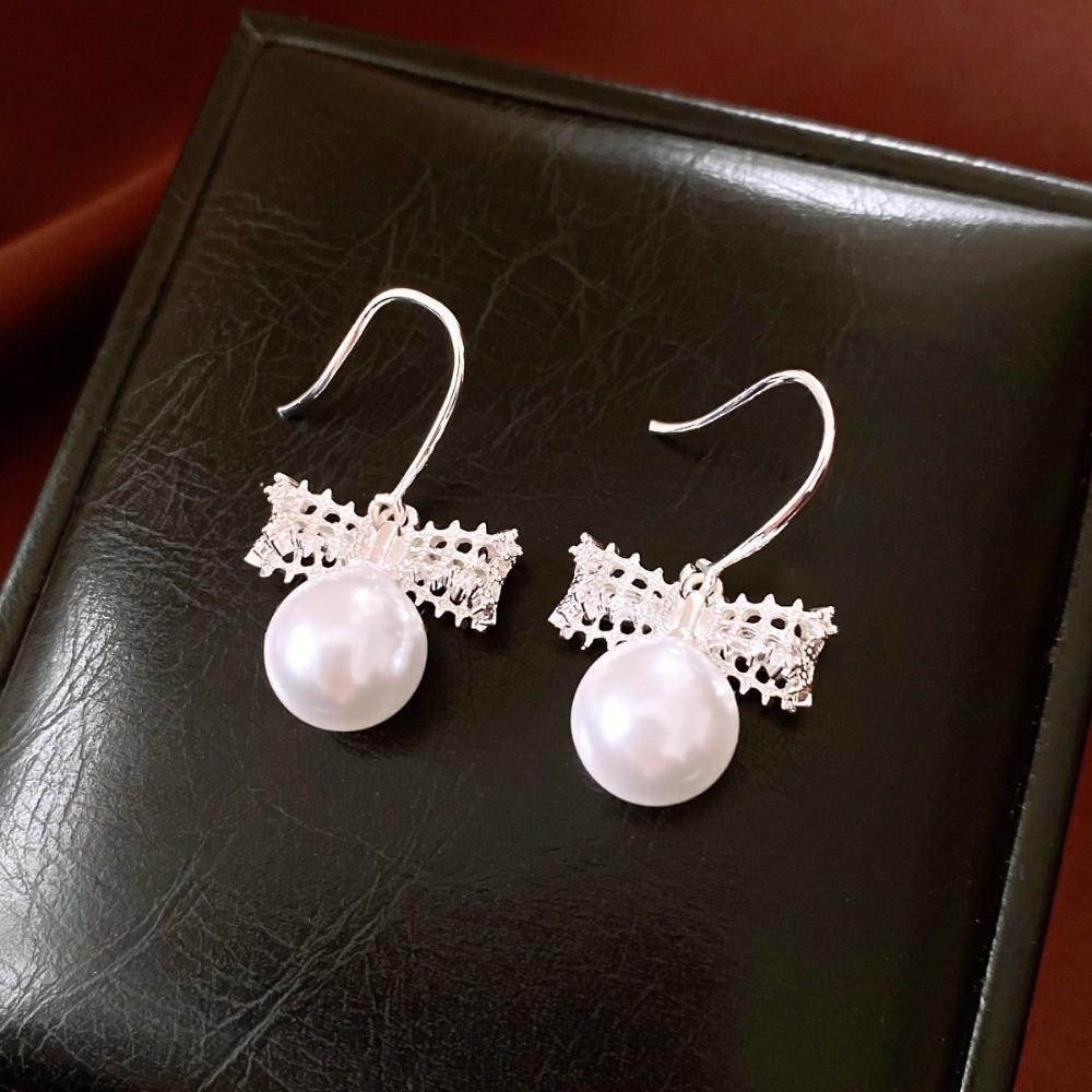 Wedding Bride Bow Pearl Long Earrings Shell Beads Ear Hook Exquisite Drop Earrings Ear Jewelry