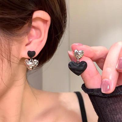 Asymmetric Fold Metal Heart Drop Earrings for Women Geometric Personality Ear Wedding Party Jewelry Christmas Girl Friend Gift