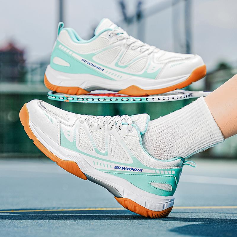 Volleyball Shoes Men's New Mesh Breathable Fitness Badminton Shoes Lightweight and Comfortable Tennis Shoes