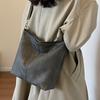 Simple and Stylish New Women's Shoulder Bag, Crossbody Bag, Large Capacity Tote Bag