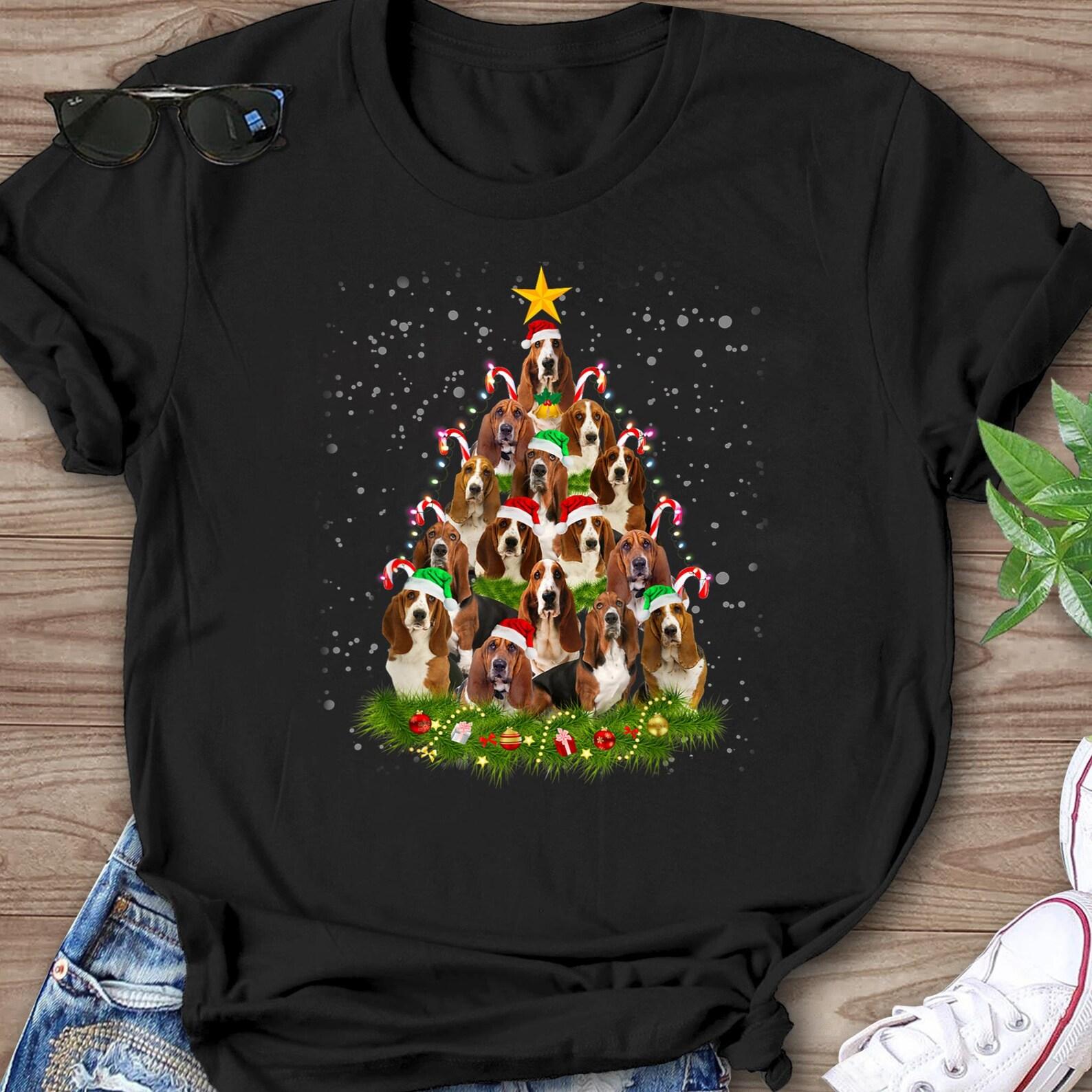 Basset Hound Christmas Tree T-Shirt: Funny Dog Lover Gift L