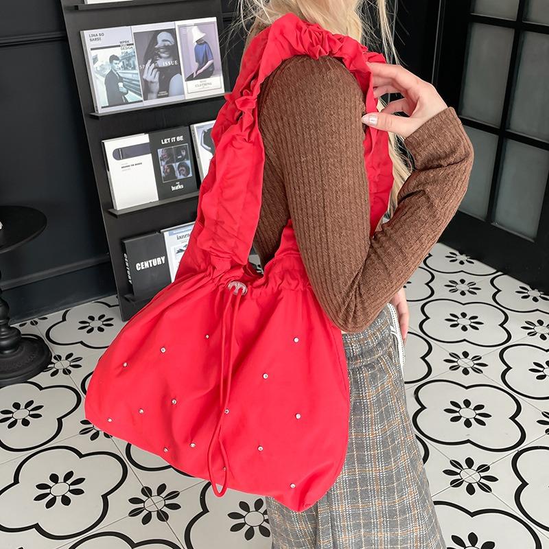 Niche nylon bag fresh new pleated tote bag fashionable versatile student large-capacity shoulder bag