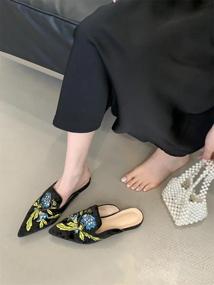 Fashion Eilyken Summer Embroidery Pointed Toe Slippers Women Fashion Low Heels Casual Party Mules Shoes Zapatos De Mujer