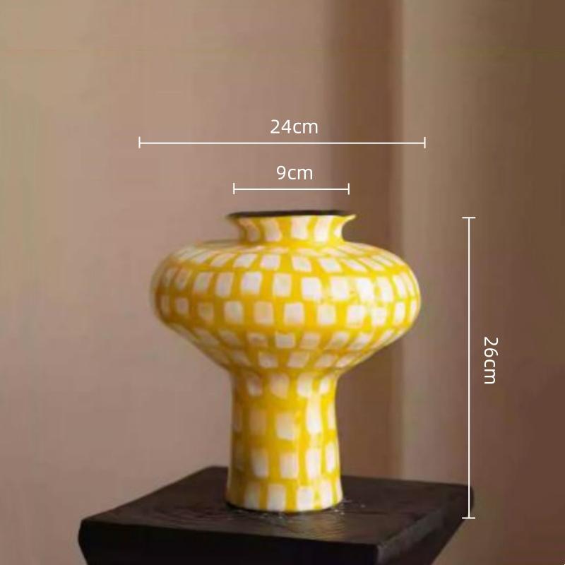 

Ceramic Vase Yellow Geometric Check Pattern Ceramic Handicrafts Flower Arrangement Accessories Flowerpot Home Decoration