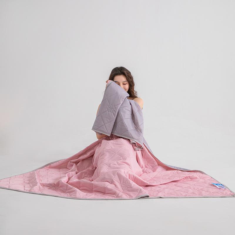 Summer Cool Quilt Cool Feeling Silk Ice Cream Summer Quilt Solid Color Printing Air Conditioning Quilt Household Machine Washable Summer Quilt