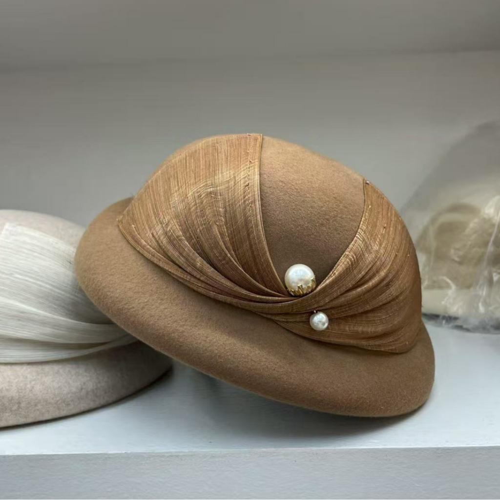 Französischer Promi-Stil Hanf-Seiden-Schleife Wollbarett Herbst- und Winter-Malerhut Eleganter Zylinder Mode Stewardessenhut