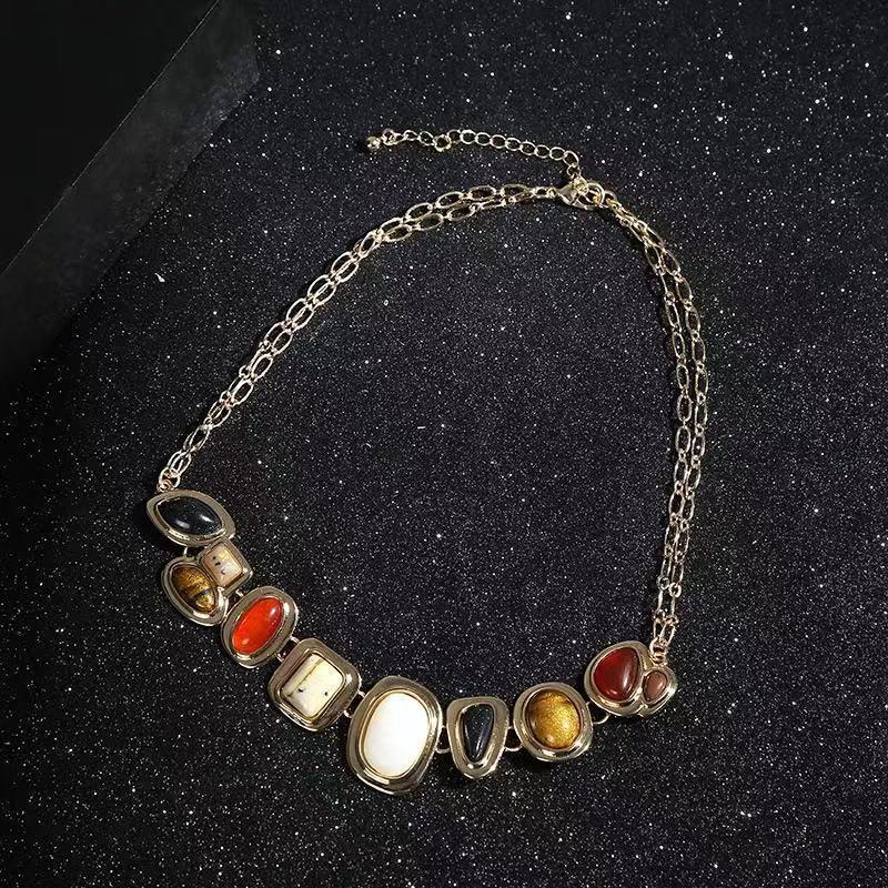 1 Stück Persönlichkeit Punk Metall Vergoldet Unregelmäßige Halskette Schmuck Boho Ethnischer Stil Vintage Harzstein Armbänder Für Frauen