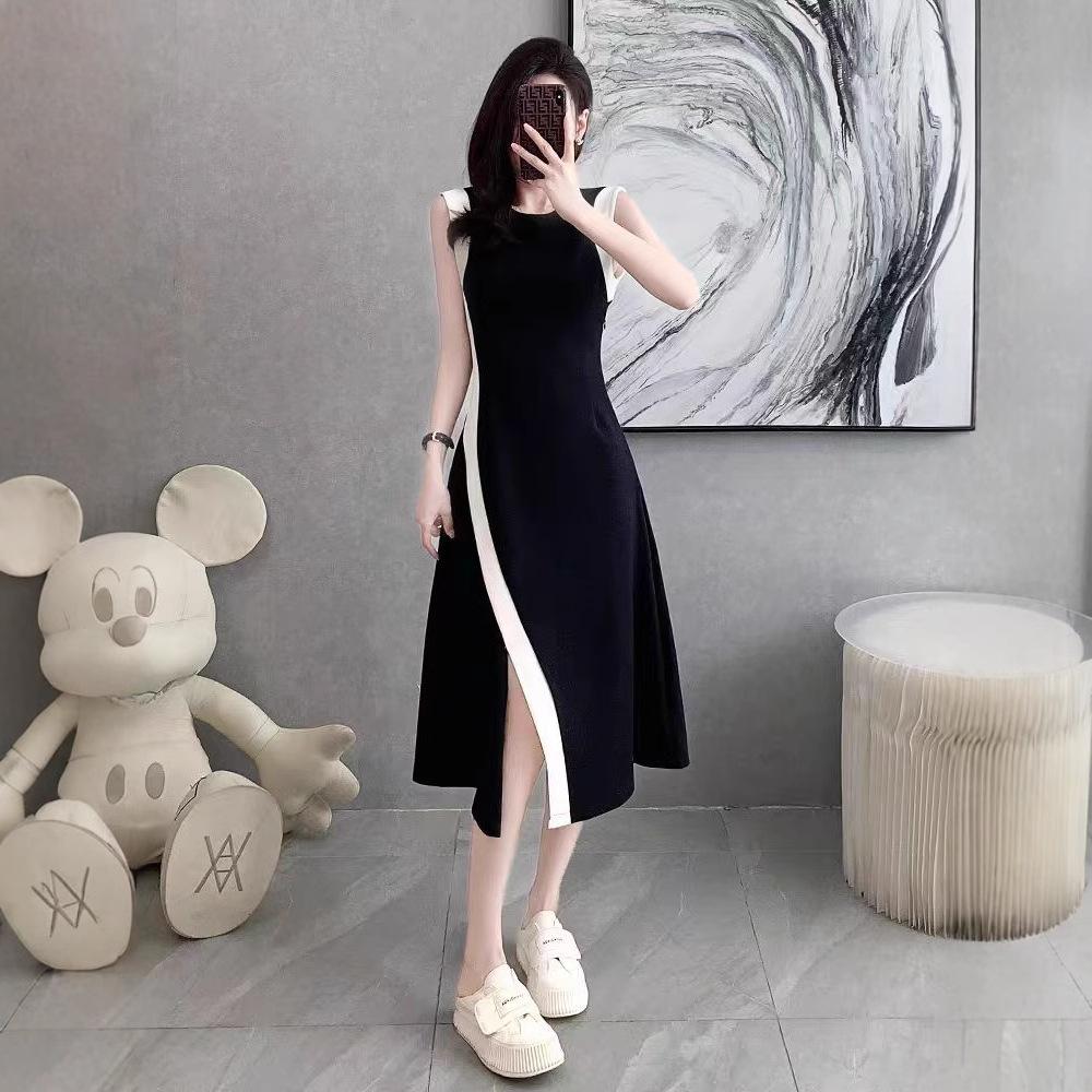 

Contrasting color splicing vest dress women s summer new waist and thin design sense split end sleeveless long skirt One size fits all чёрный