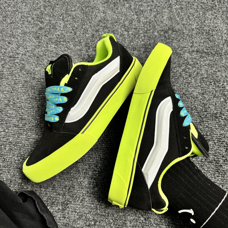 Dicke Zunge Amerikanische Schuhe mollige Brotbrettschuhe Retro weiß-schwarze kontrastierende Freizeitschuhe