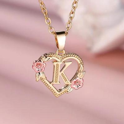 Collana con iniziali di fiori color oro con lettere AZ Collana con girocollo con lettera a cuore per ragazza da donna Migliori regali Gioielli con alfabeto