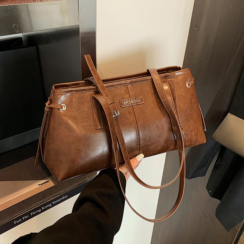 Large Capacity Leather Tote Bag Women Fashion Shoulder Bag Everyday Use Classic Design Handbag Work and Casual