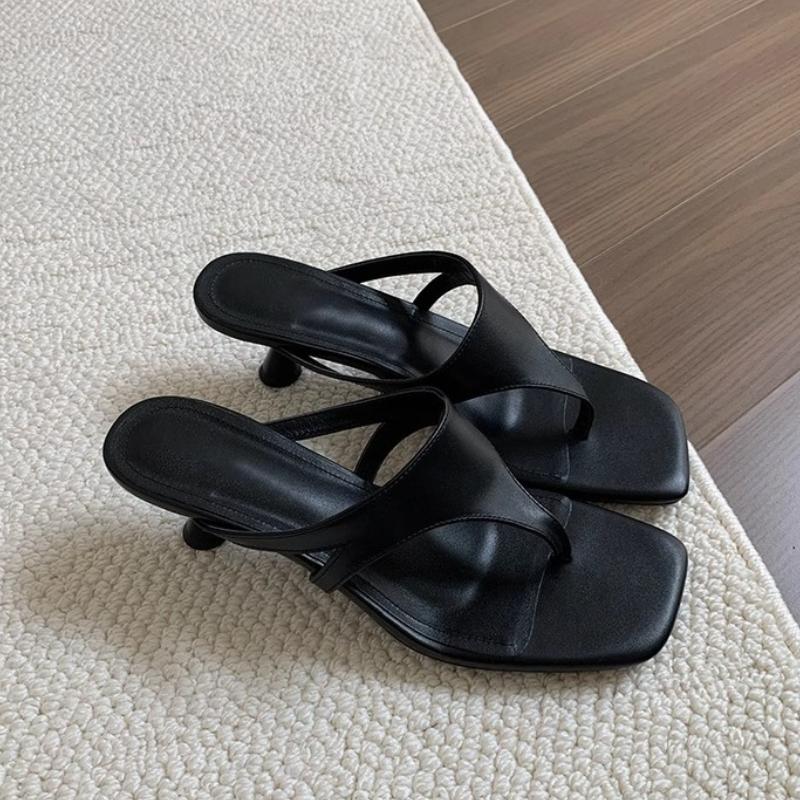 

Модные женские тапочки 2025 Новые летние шлепанцы Женские босоножки на каблуке Уличные пляжные шлепки Женские тапочки Богемные Zapatos De Mujer 35 чёрный