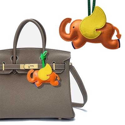 Roztomilý slon Keychain PU Kůže Zvířecí přívěsek Klíčenka Módní taška Ornamenty Batoh Dekorace Držák na klíče od auta