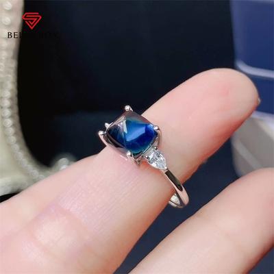 Luxury Temperament  Women Ring With  Blue Color Oval Shape Zircon Female Fine Jewelry Engagement Party Gift