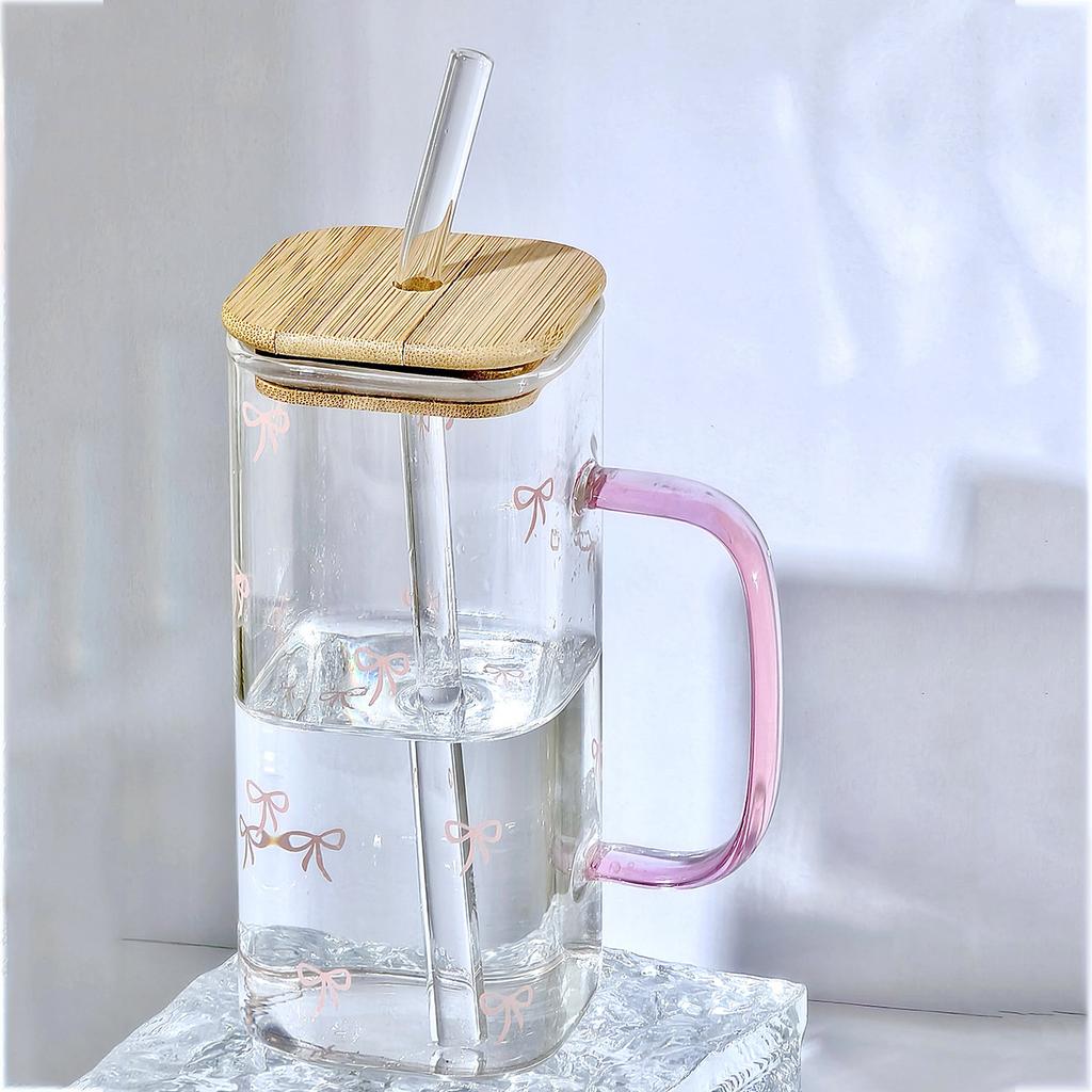Jednoduchý módní skleněný pohár na vodu s bambusovým víčkem odolným vůči vysokým teplotám