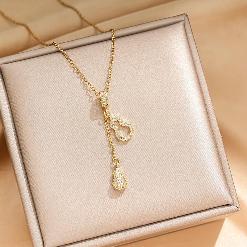 Japanese & Korean Minimalist Gourd Pendant Necklace - High-End, Trendy Women's Collarbone Chain Jewelry