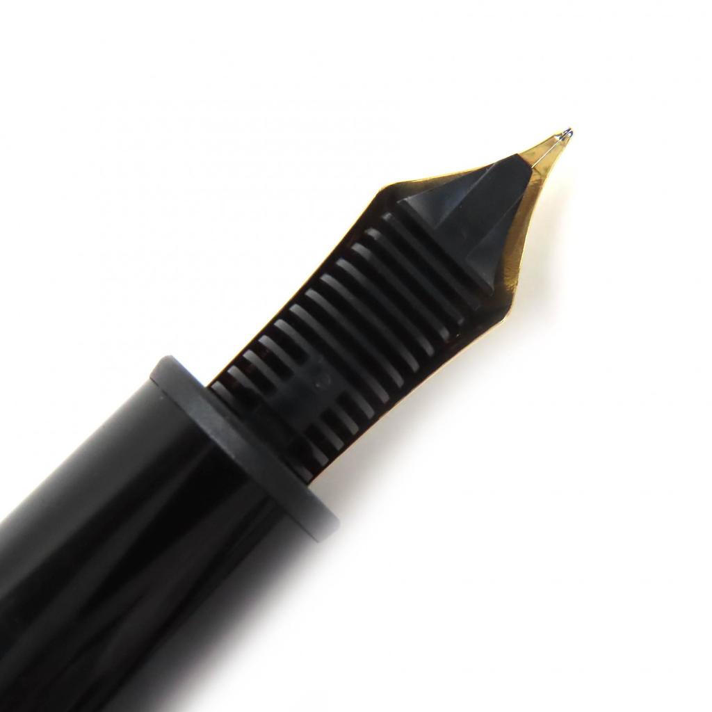 Excellent MONTBLANC fountain pen Meisterstück 146 black 14K mens Used