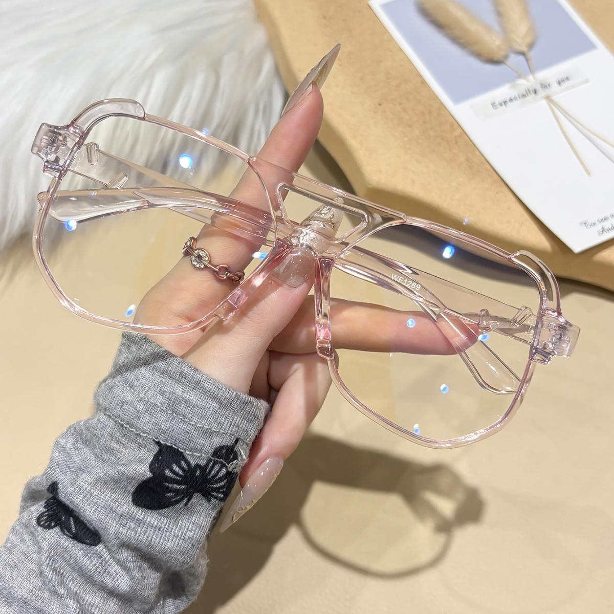 

European and American retro style Y2K fashionable anti blue light glasses, lightweight glasses frame for protecting eyesight whi