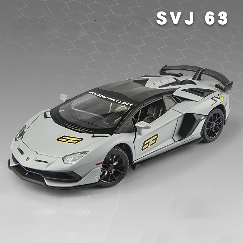 1/24 Lamborghini Aventador SVJ63 Alloy Car Diecasts & Toy Vehicles Car Model Sound and Light Pull Back Car Toys for Kids Gifts