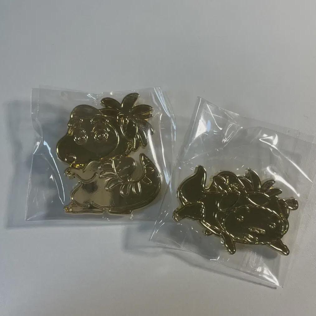 

Cuckoo Can t Dry Gold Badge Cinema Parade Our Dinosaur Diary Figure Gacha Acrylic