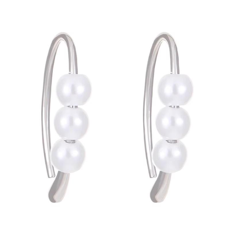 Exquisite Pearl Hook Earrings: Elegant & Versatile Design for Women