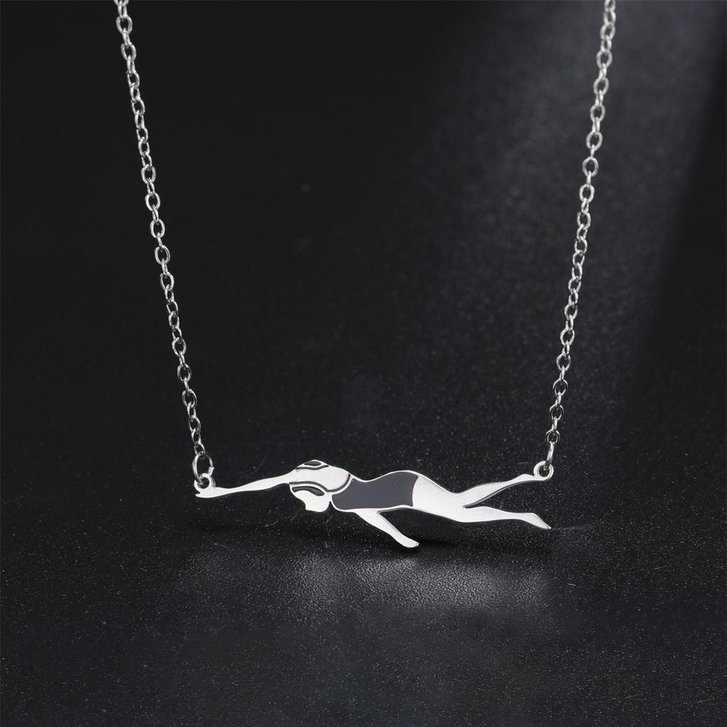 Druppelolie Zwemmend Meisje Hanger Kettingen Roestvrij Staal Zwemactie Ketting voor Vrouwen Zwemmer Sieraden Cadeau