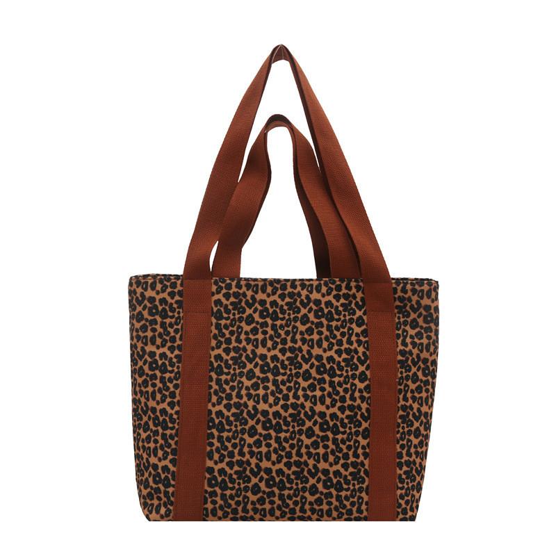 

Yet Practical Luxurious Large Tote Bag For Women With Striking Leopard Print Design And Durable Fabric Polyester коричневый