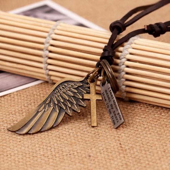 Antikk Vintage Angel Wing Letter utskåret menn kvinner imitert skinn anheng halskjede MIT