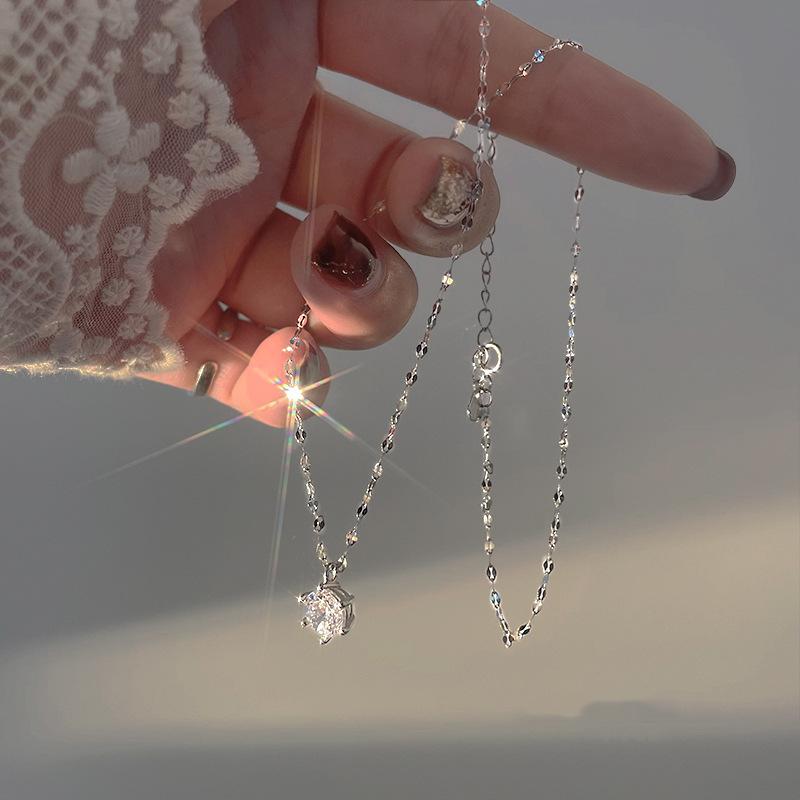Six-claw Single Diamond Zircon Necklace Women's Simple Light Luxury Niche Design Clavicle Chain