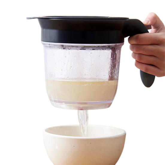 Šálek na oddělování tuku s vypouštěním dna 4šálkový cedník na omáčku a olejový filtr na vaření Žáruvzdorná kuchyňská pomůcka