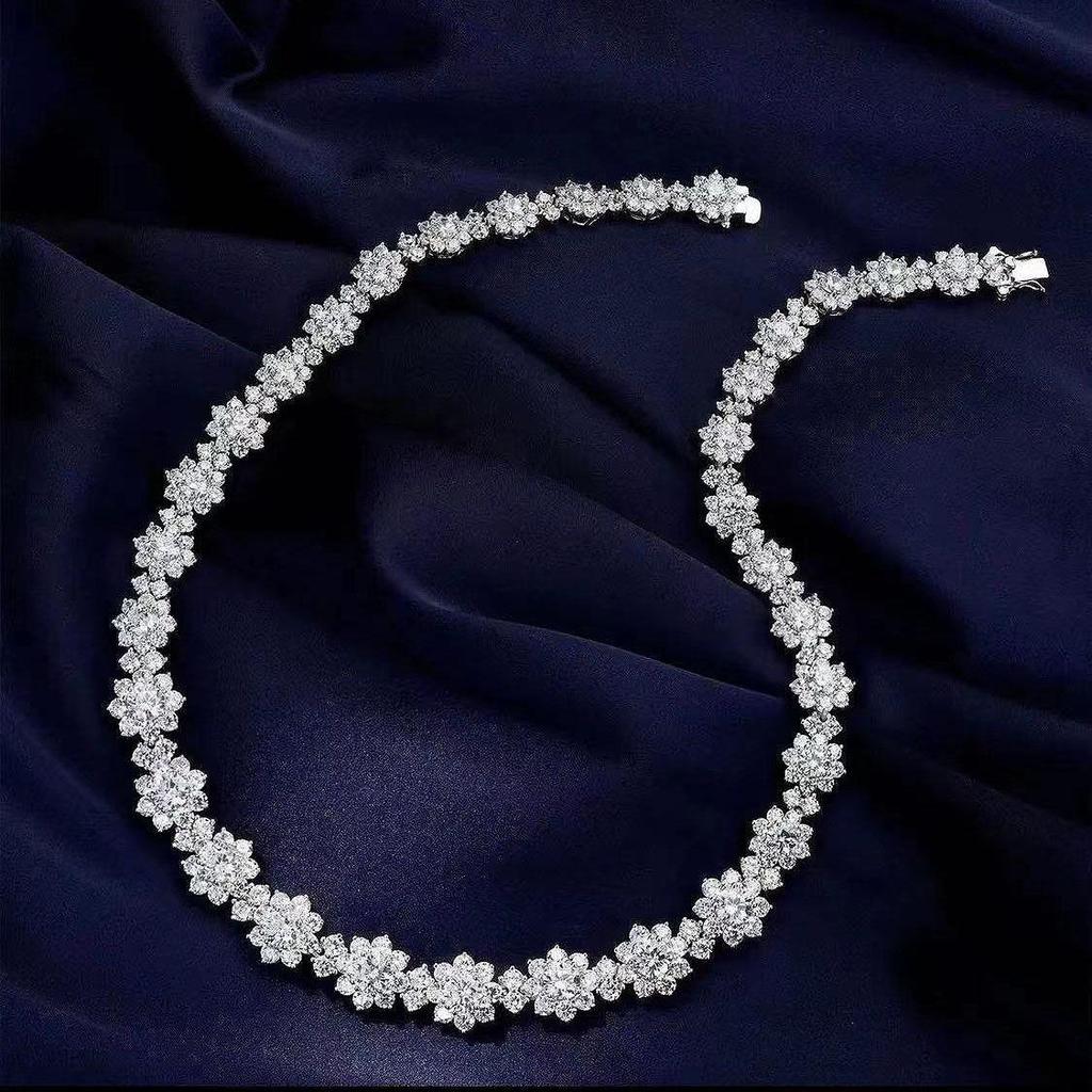 Hui Zhiyi 2023 Sunflower Choker: S925 Sterling Silver with High-Carbon Diamonds