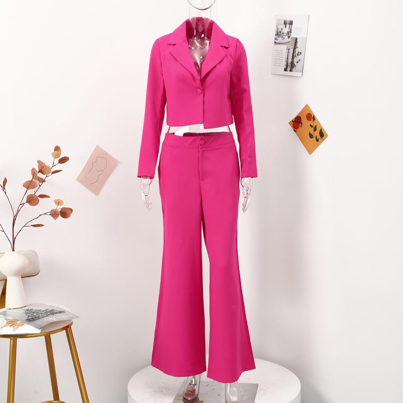 Элегантный короткий топ с брюками — фото 21