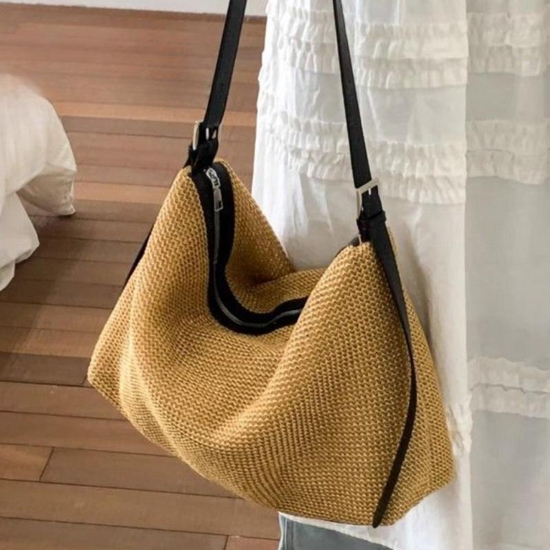 Handmade Niche Woven Bag Large Capacity Fashionable Straw Woven Shoulder Bag Versatile Commuter Tote Bags
