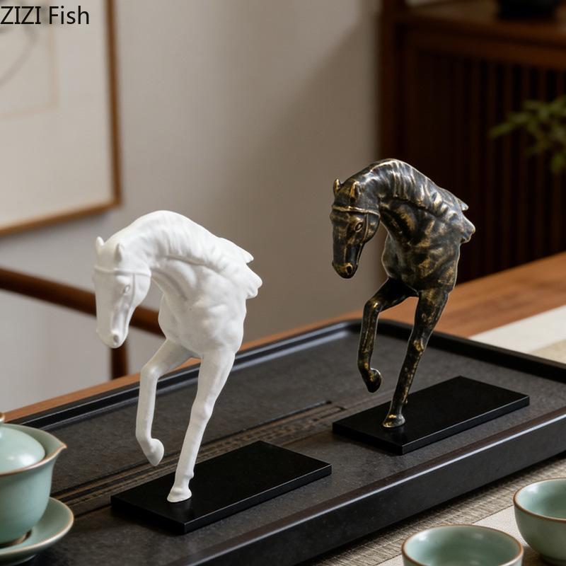 Creative Galloping Horse Sculpture Desk Decoration Abstract Animal Resin Crafts Horse Ornaments Modern Home Decor Accessories