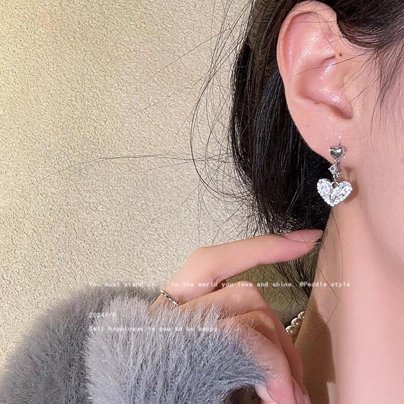 Keep Waves In Your Heart! Sparkling Zirconium Love Fringed Earrings Women's High-end Sweet Stud Earrings Temperament Versatile Earrings
