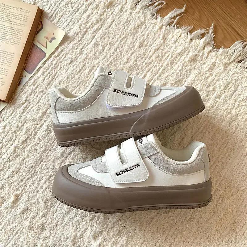 Fashion Velcro White Shoes for Women 2025 Spring New Ins Retro Versatile Casual Sneakers