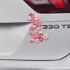 3D dreidimensionaler Pfirsichblüten-Aufkleber Kleines dekoratives Kirschblütenmuster Dreidimensionaler Aufkleber Auto Elektroauto-Aufkleber Weiblich Hinten